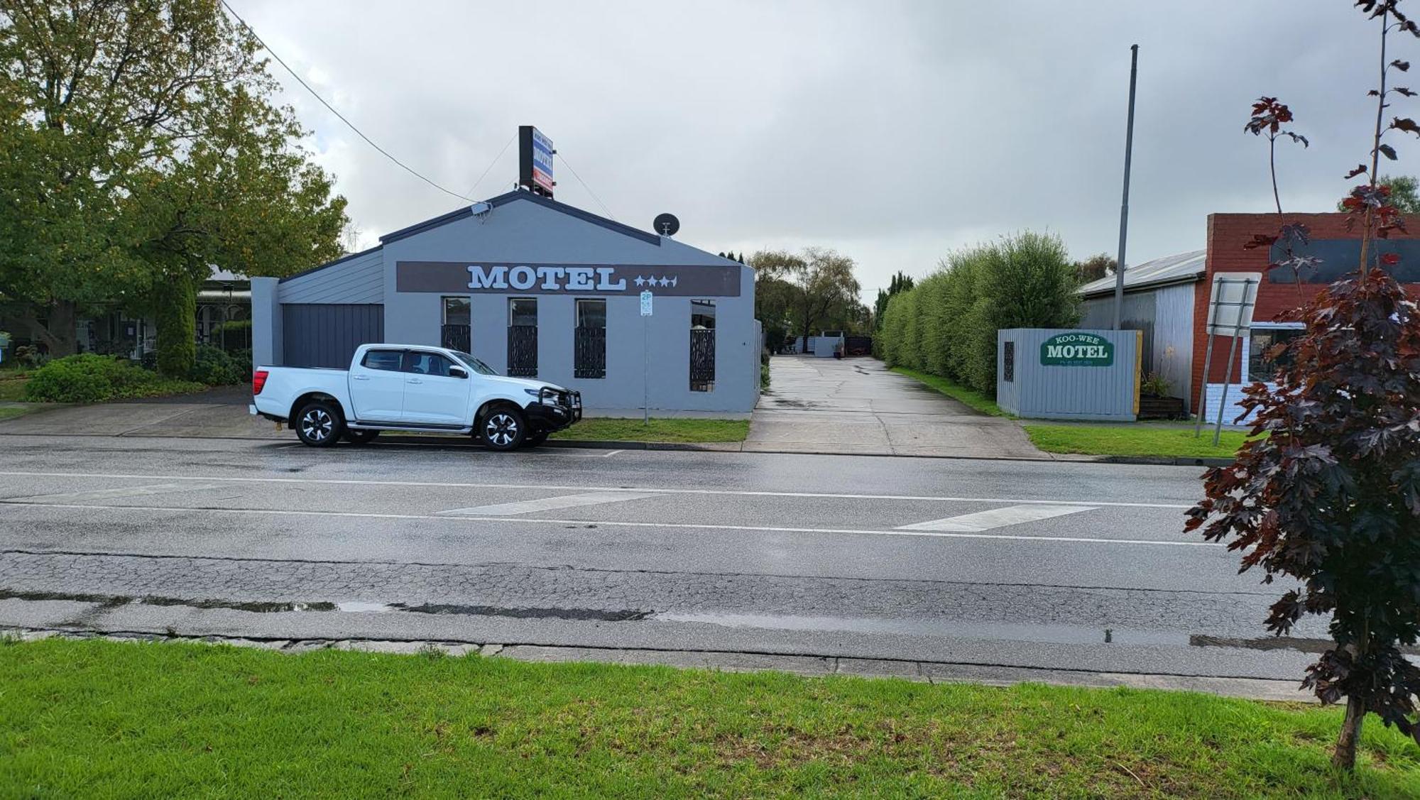 Kooweerup Motel Koo Wee Rup Екстер'єр фото