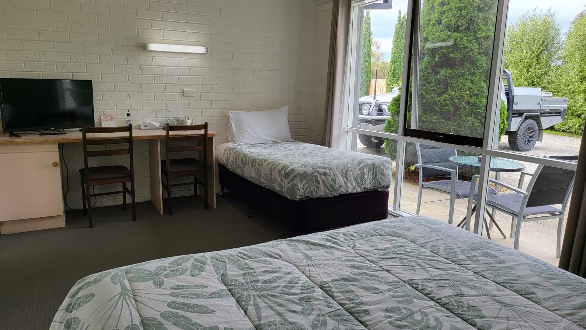 Kooweerup Motel Koo Wee Rup Екстер'єр фото